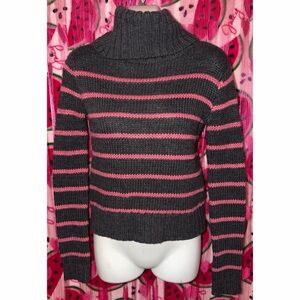 🩶🩷 Striped Turtleneck Sweater